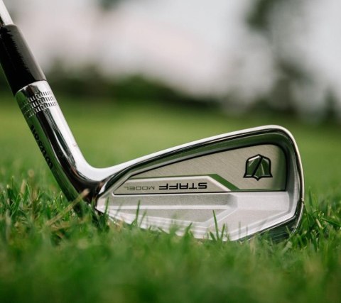 Wilson, kij golfowy iron 7 STAFF MODEL CB FORGED, meski, szaft stalowy typ stiff
