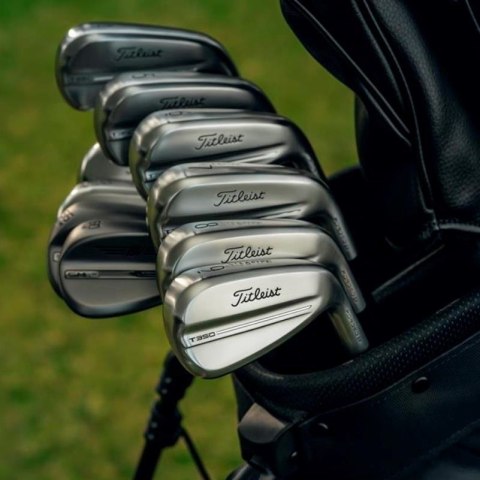 Titleist, zestaw kijów ironów do golfa T350, model 2025, grafity grafitowe regular, 5-PW-SW (7 szt).